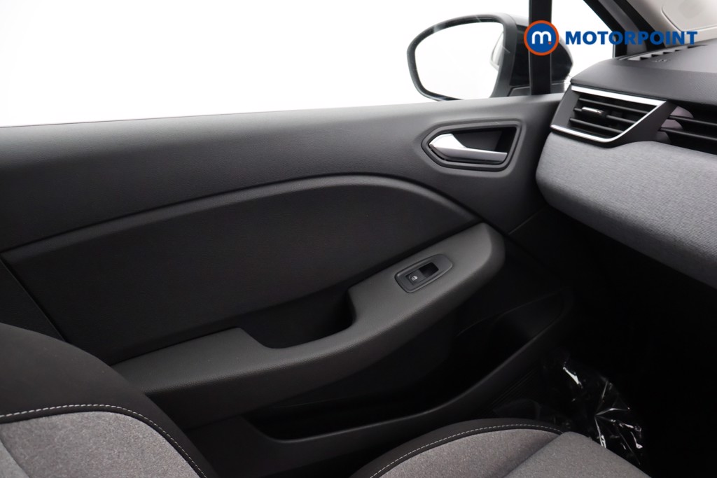 Renault Clio Evolution Manual Petrol Hatchback - Stock Number (1669911) - 11th supplementary image