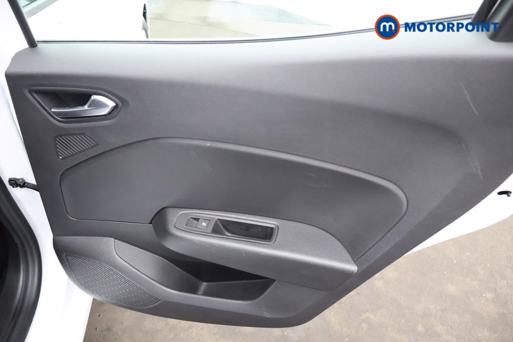 Renault Clio Evolution Manual Petrol Hatchback - Stock Number (1669911) - 19th supplementary image