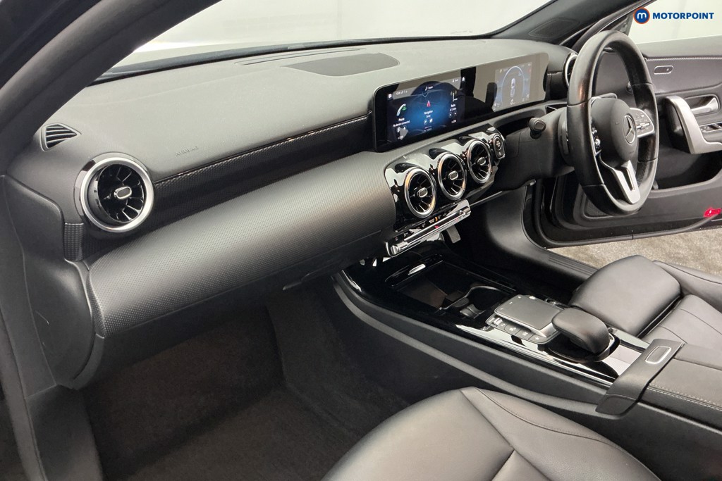 Mercedes-Benz A Class Sport Executive Edition Automatic Diesel Hatchback - Stock Number (1670177) - 9th supplementary image