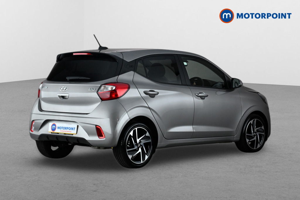 Hyundai I10 Premium Automatic Petrol Hatchback - Stock Number (1670412) - Drivers side rear corner