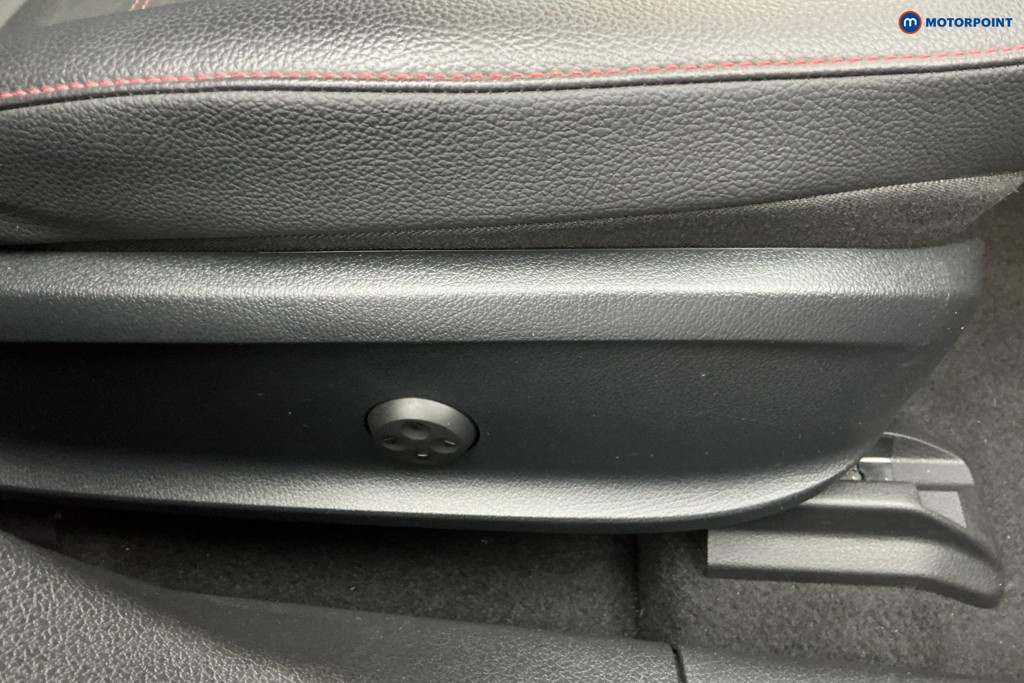 Mercedes-Benz A Class Amg Line Automatic Petrol Plug-In Hybrid Saloon - Stock Number (1670454) - 22nd supplementary image