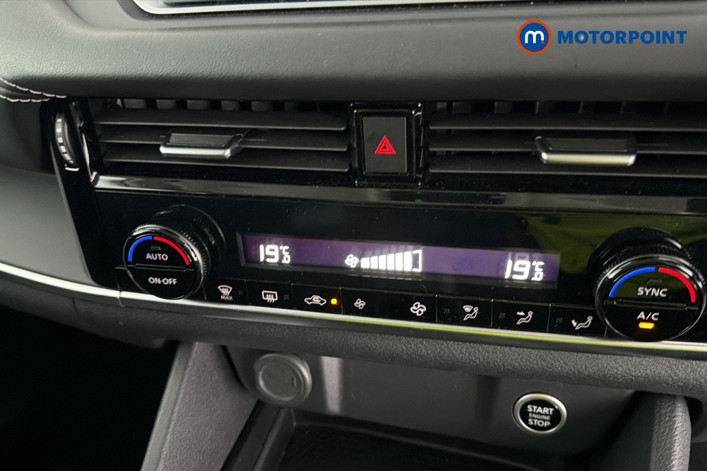 Nissan Qashqai Acenta Premium Automatic Petrol SUV - Stock Number (1670675) - 12th supplementary image