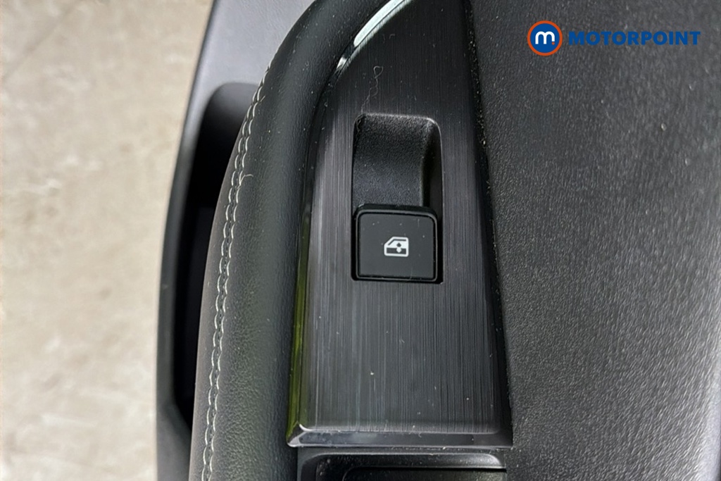 Nissan Qashqai Acenta Premium Automatic Petrol SUV - Stock Number (1670675) - 28th supplementary image