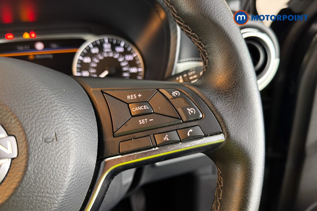 Nissan Juke Premiere Edition Automatic Petrol-Electric Hybrid SUV - Stock Number (1670746) - 4th supplementary image