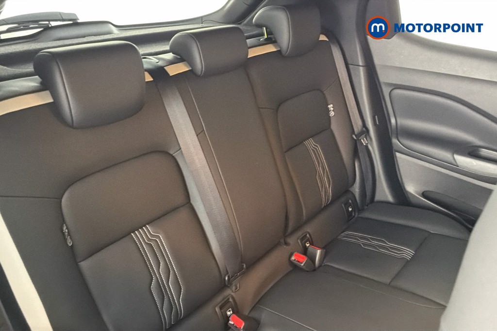 Nissan Juke Premiere Edition Automatic Petrol-Electric Hybrid SUV - Stock Number (1670746) - 28th supplementary image