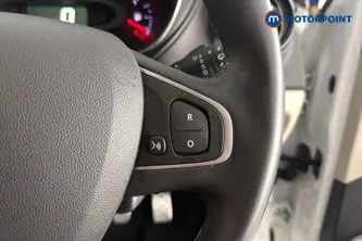 Renault Captur Gt Line Manual Petrol SUV - Stock Number (1670775) - 3rd supplementary image
