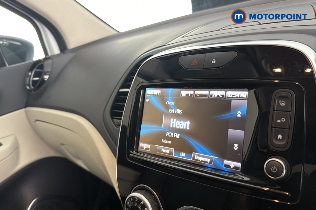 Renault Captur Gt Line Manual Petrol SUV - Stock Number (1670775) - 8th supplementary image