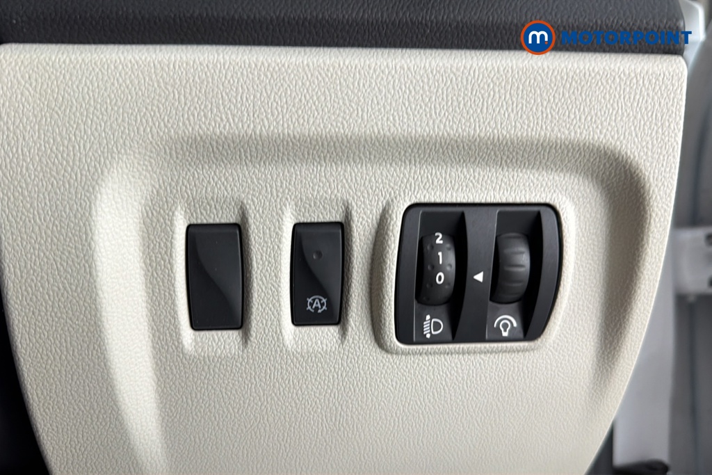 Renault Captur Gt Line Manual Petrol SUV - Stock Number (1670775) - 11th supplementary image