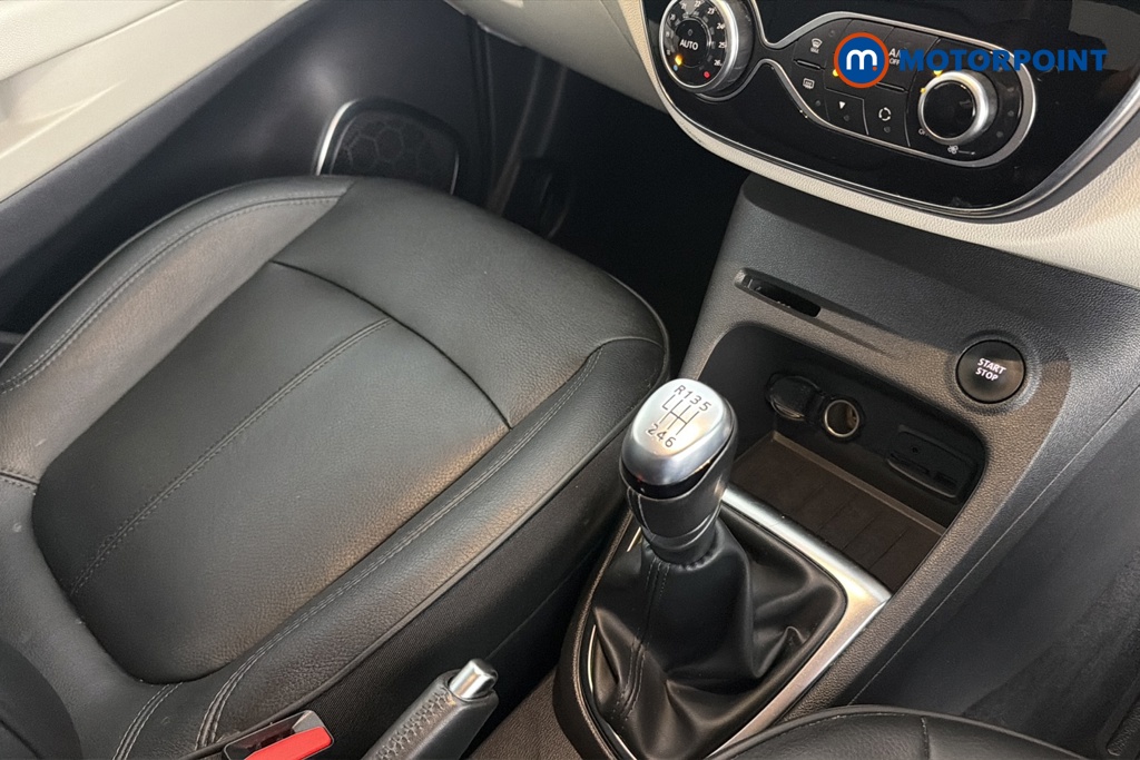 Renault Captur Gt Line Manual Petrol SUV - Stock Number (1670775) - 15th supplementary image