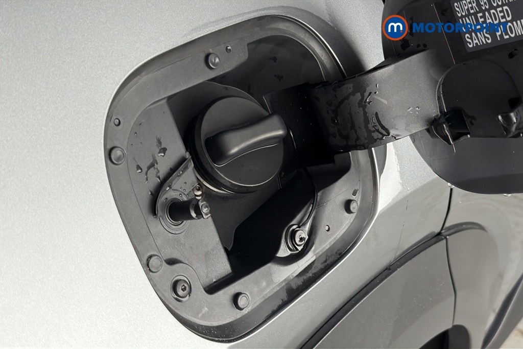 Nissan Juke Tekna Automatic Petrol SUV - Stock Number (1670798) - 41st supplementary image