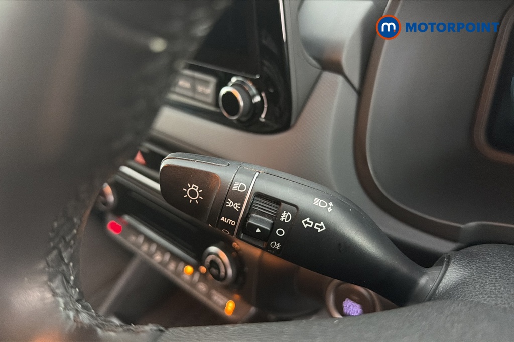 Hyundai Kona Premium Manual Petrol SUV - Stock Number (1670920) - 5th supplementary image