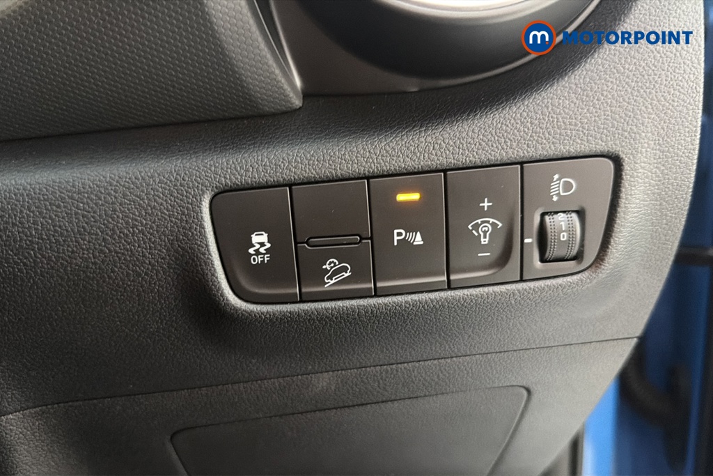 Hyundai Kona Premium Manual Petrol SUV - Stock Number (1670920) - 11th supplementary image