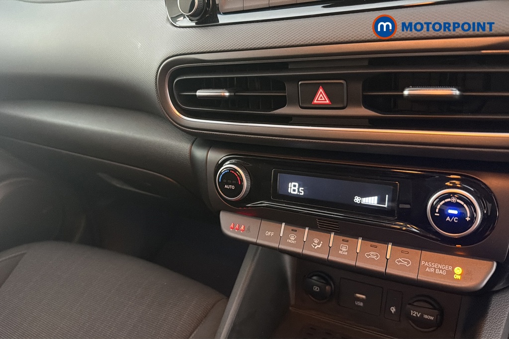 Hyundai Kona Premium Manual Petrol SUV - Stock Number (1670920) - 12th supplementary image