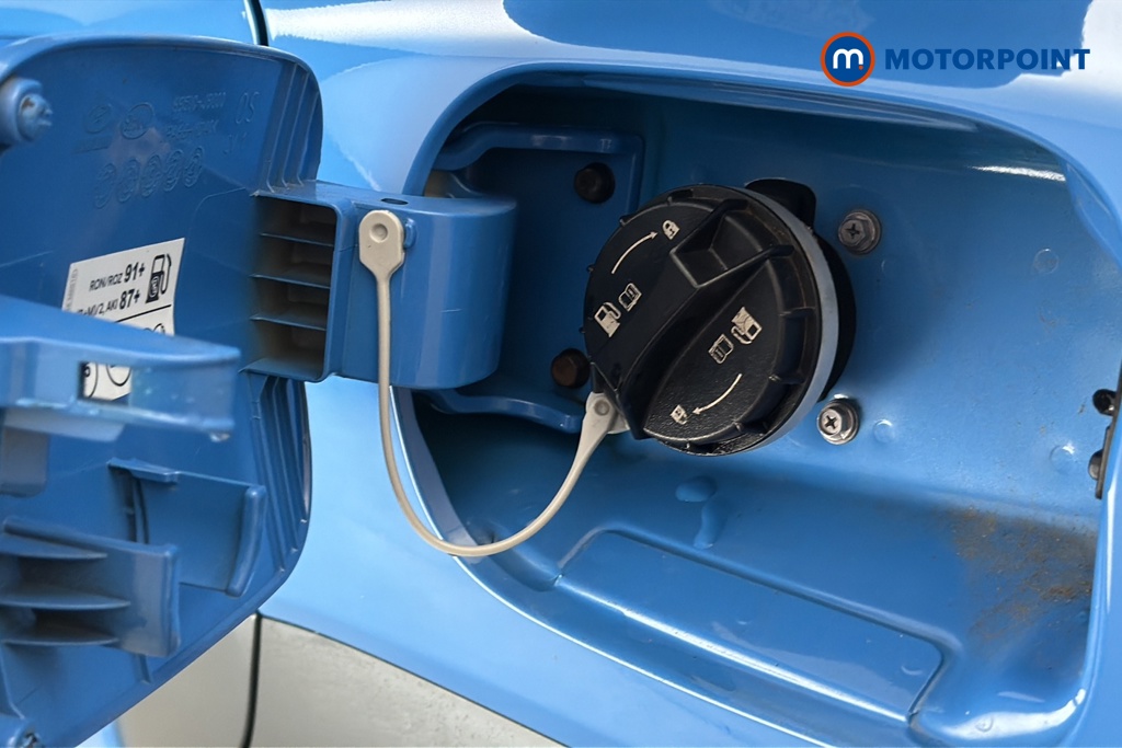 Hyundai Kona Premium Manual Petrol SUV - Stock Number (1670920) - 41st supplementary image