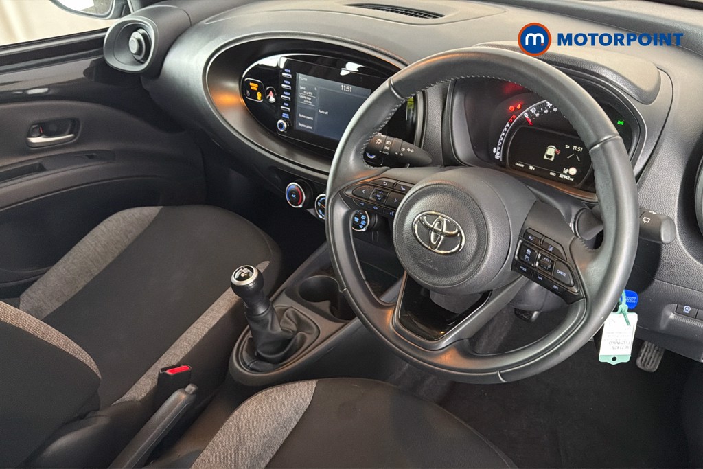 Toyota Aygo X Pure Manual Petrol Hatchback - Stock Number (1671425) - 2nd supplementary image