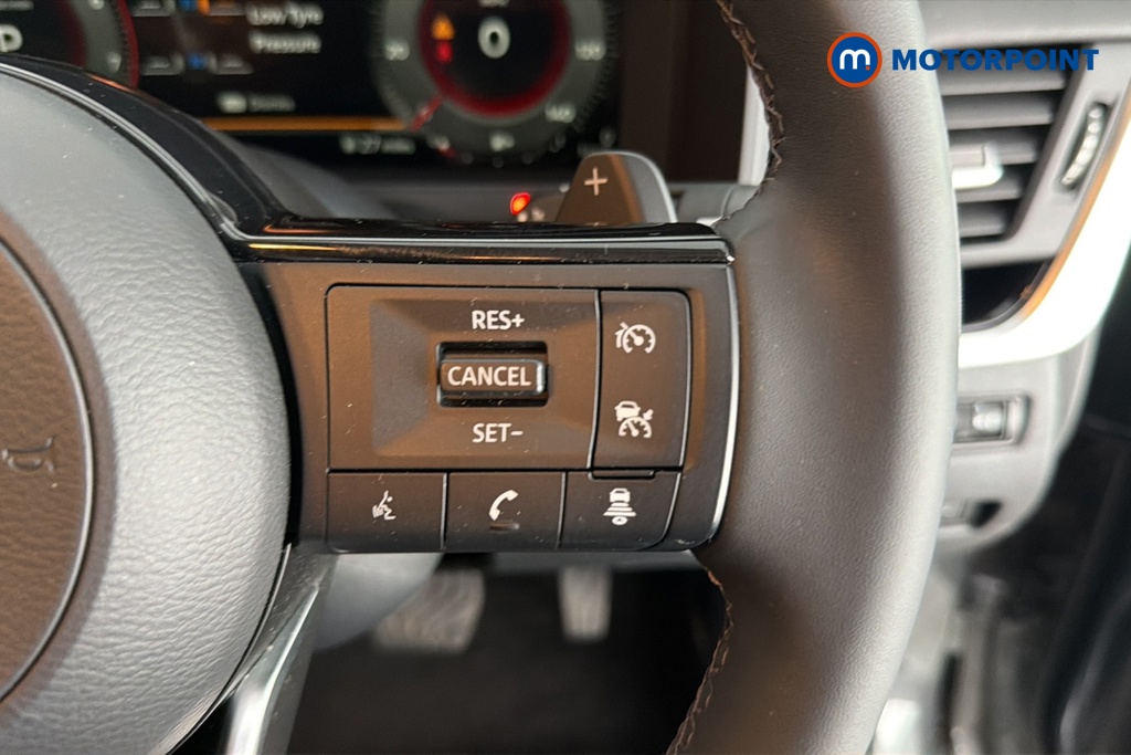 Nissan Qashqai N-Connecta Automatic Petrol SUV - Stock Number (1671590) - 3rd supplementary image