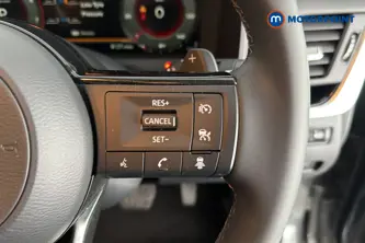 Nissan Qashqai N-Connecta Automatic Petrol SUV - Stock Number (1671590) - 3rd supplementary image