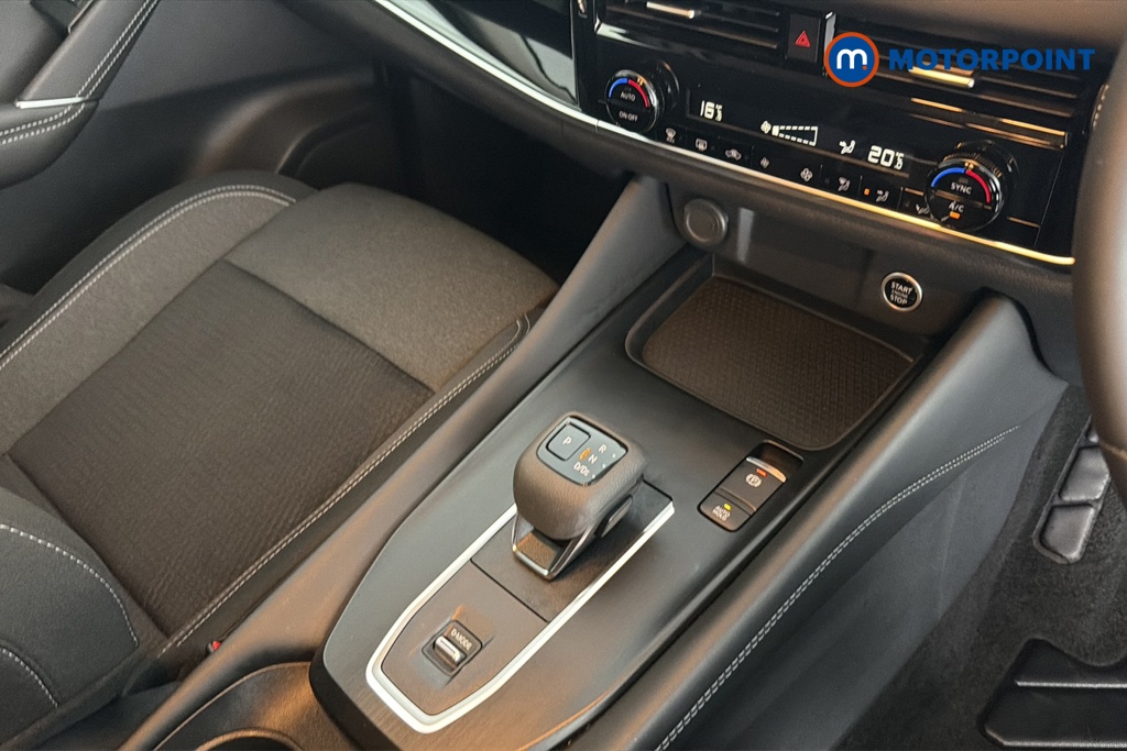 Nissan Qashqai N-Connecta Automatic Petrol SUV - Stock Number (1671590) - 15th supplementary image