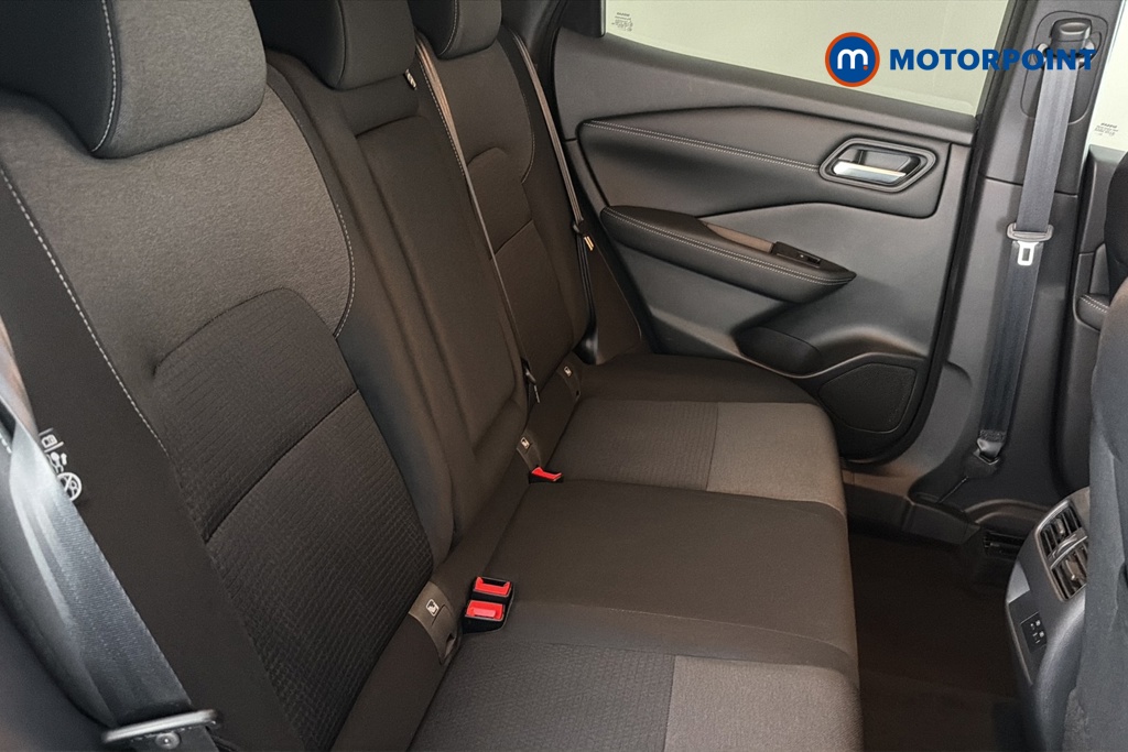 Nissan Qashqai N-Connecta Automatic Petrol SUV - Stock Number (1671590) - 25th supplementary image