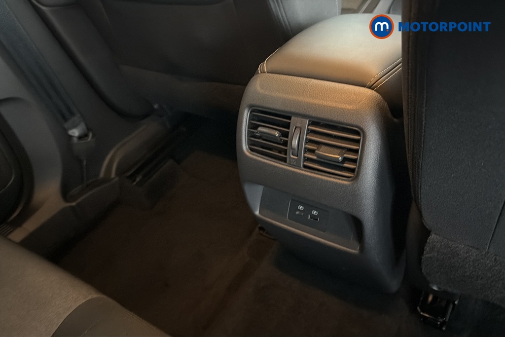 Nissan Qashqai N-Connecta Automatic Petrol SUV - Stock Number (1671590) - 28th supplementary image