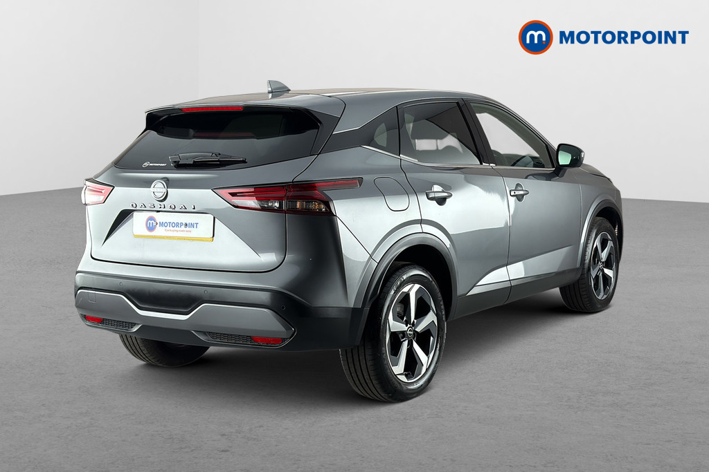 Nissan Qashqai N-Connecta Automatic Petrol SUV - Stock Number (1671590) - Passenger side rear corner