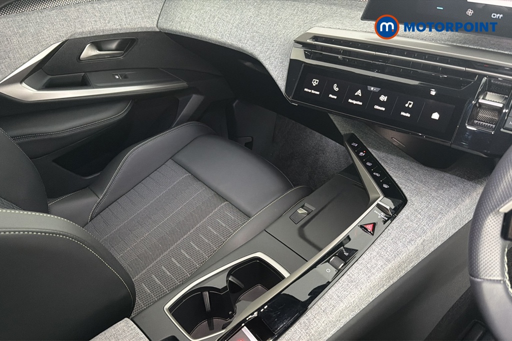 Peugeot 3008 GT Automatic Petrol SUV - Stock Number (1671722) - 15th supplementary image