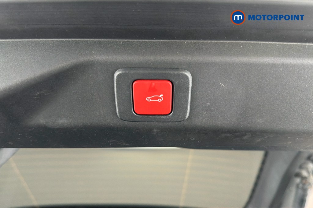 Peugeot 3008 GT Automatic Electric SUV - Stock Number (1588949) - 35th supplementary image