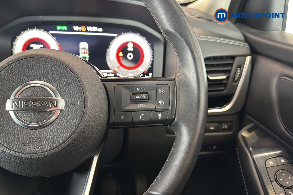 Nissan Qashqai N-Connecta Manual Petrol SUV - Stock Number (1614328) - 3rd supplementary image