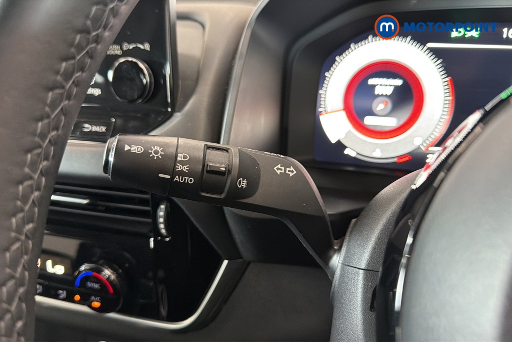 Nissan Qashqai N-Connecta Manual Petrol SUV - Stock Number (1614328) - 5th supplementary image