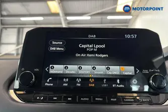 Nissan Qashqai N-Connecta Manual Petrol SUV - Stock Number (1614328) - 8th supplementary image