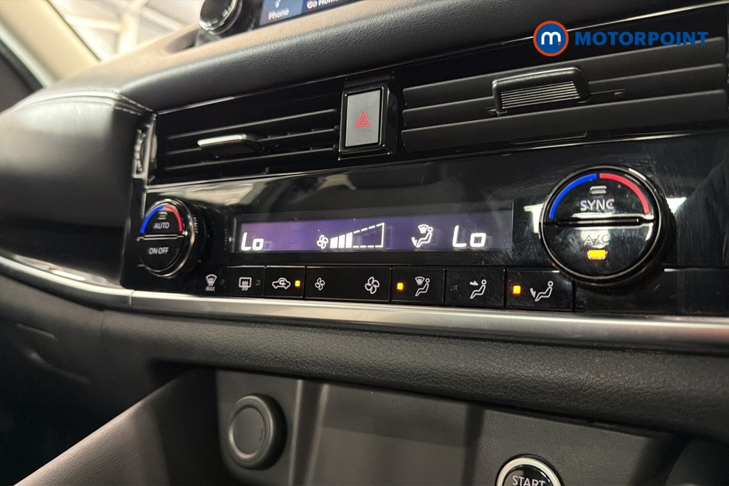 Nissan Qashqai N-Connecta Manual Petrol SUV - Stock Number (1614328) - 12th supplementary image