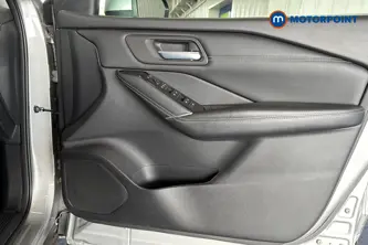 Nissan Qashqai N-Connecta Manual Petrol SUV - Stock Number (1614328) - 18th supplementary image