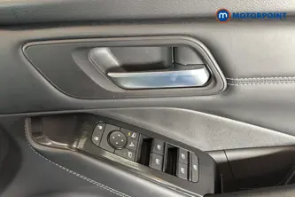 Nissan Qashqai N-Connecta Manual Petrol SUV - Stock Number (1614328) - 19th supplementary image
