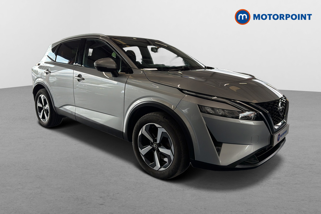 Nissan Qashqai N-Connecta Manual Petrol SUV - Stock Number (1614328) - Drivers side front corner