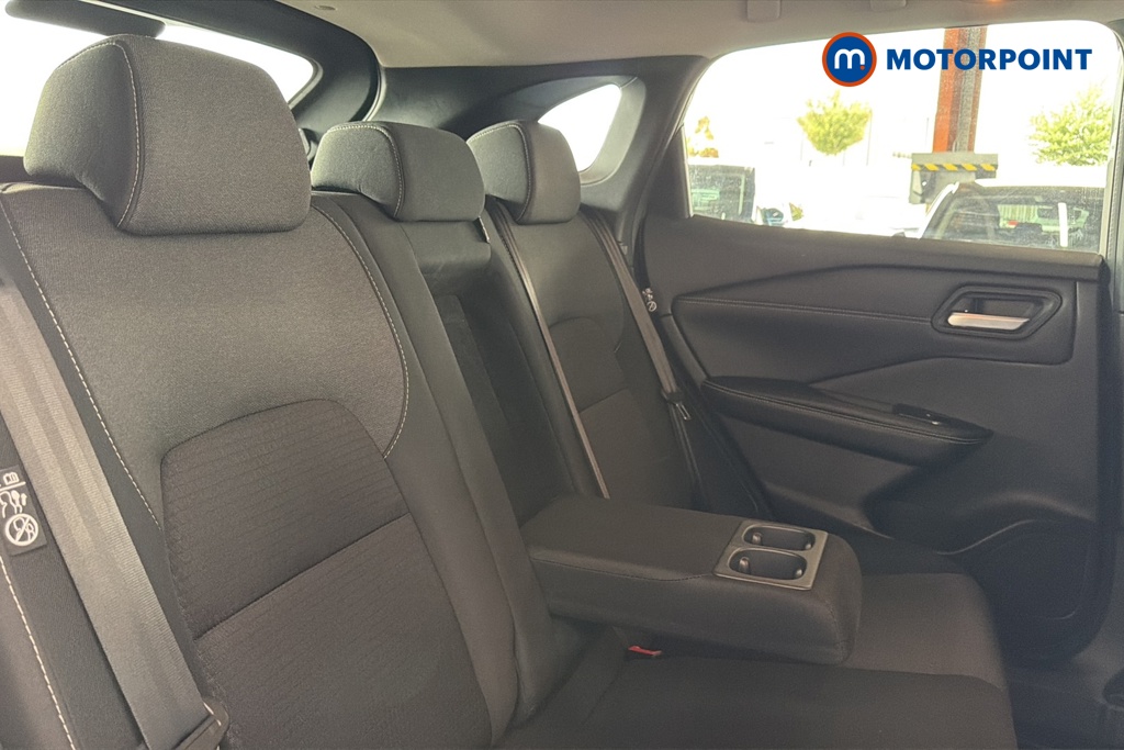 Nissan Qashqai N-Connecta Manual Petrol SUV - Stock Number (1614328) - 26th supplementary image