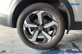 Nissan Qashqai N-Connecta Manual Petrol SUV - Stock Number (1614328) - 46th supplementary image