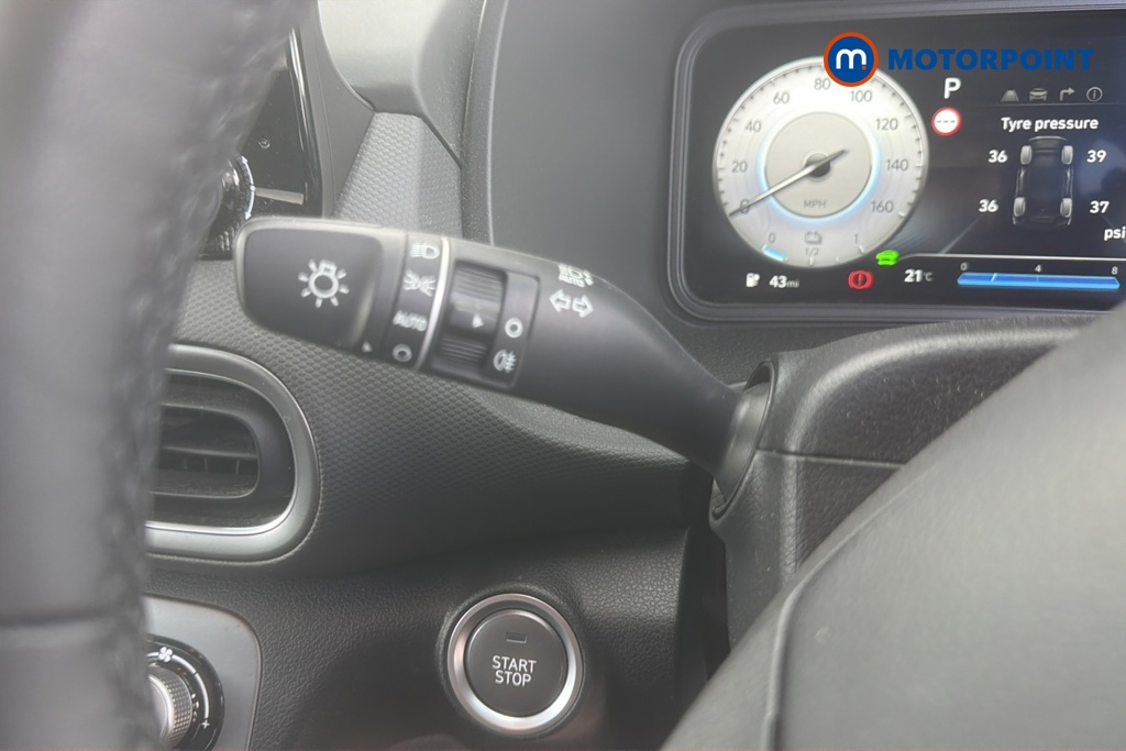 Hyundai Kona Premium Automatic Electric SUV - Stock Number (1636761) - 5th supplementary image