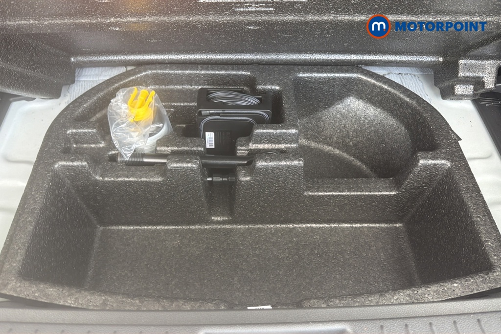 Hyundai Kona Premium Automatic Electric SUV - Stock Number (1636761) - 33rd supplementary image