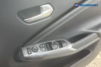 Nissan Juke N-Connecta Automatic Petrol-Electric Hybrid SUV - Stock Number (1652709) - 10th supplementary image