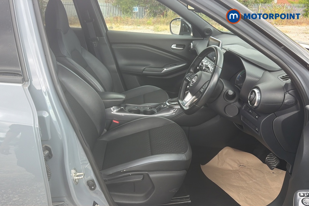 Nissan Juke N-Connecta Automatic Petrol-Electric Hybrid SUV - Stock Number (1652709) - 22nd supplementary image