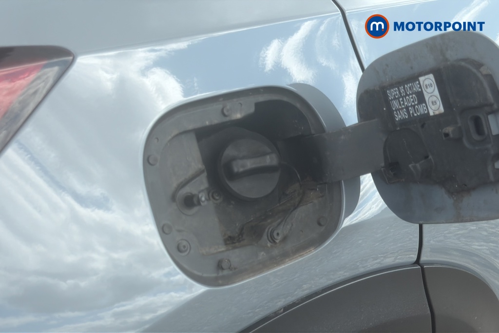 Nissan Juke N-Connecta Automatic Petrol-Electric Hybrid SUV - Stock Number (1652709) - 41st supplementary image
