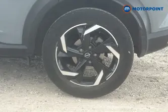 Nissan Juke N-Connecta Automatic Petrol-Electric Hybrid SUV - Stock Number (1652709) - 45th supplementary image