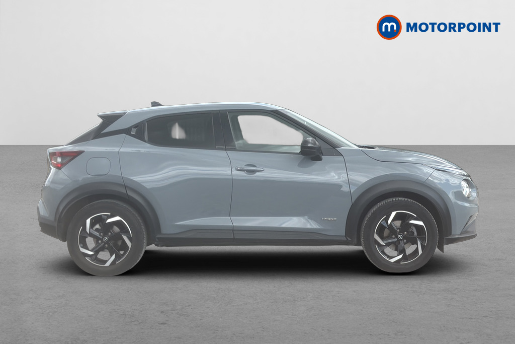 Nissan Juke N-Connecta Automatic Petrol-Electric Hybrid SUV - Stock Number (1652709) - Passenger side