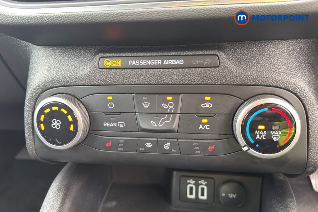 Ford Focus Active Edition Manual Petrol Hatchback - Stock Number (1653114) - 4th supplementary image