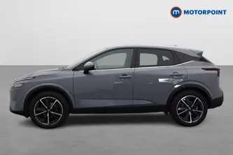 Nissan Qashqai Tekna Automatic Petrol SUV - Stock Number (1655832) - Passenger side