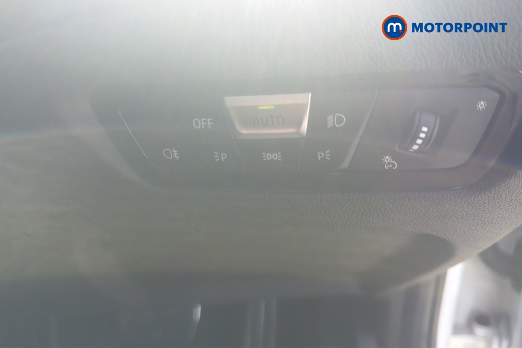 BMW 3 Series M Sport Automatic Petrol Plug-In Hybrid Saloon - Stock Number (1659053) - 11th supplementary image