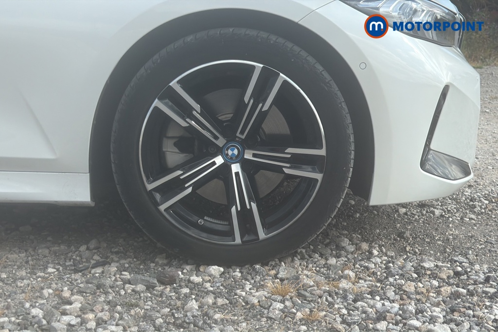 BMW 3 Series M Sport Automatic Petrol Plug-In Hybrid Saloon - Stock Number (1659053) - 47th supplementary image