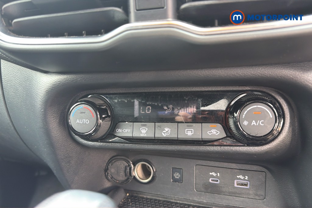 Nissan Juke N-Connecta Automatic Petrol-Electric Hybrid SUV - Stock Number (1660388) - 4th supplementary image