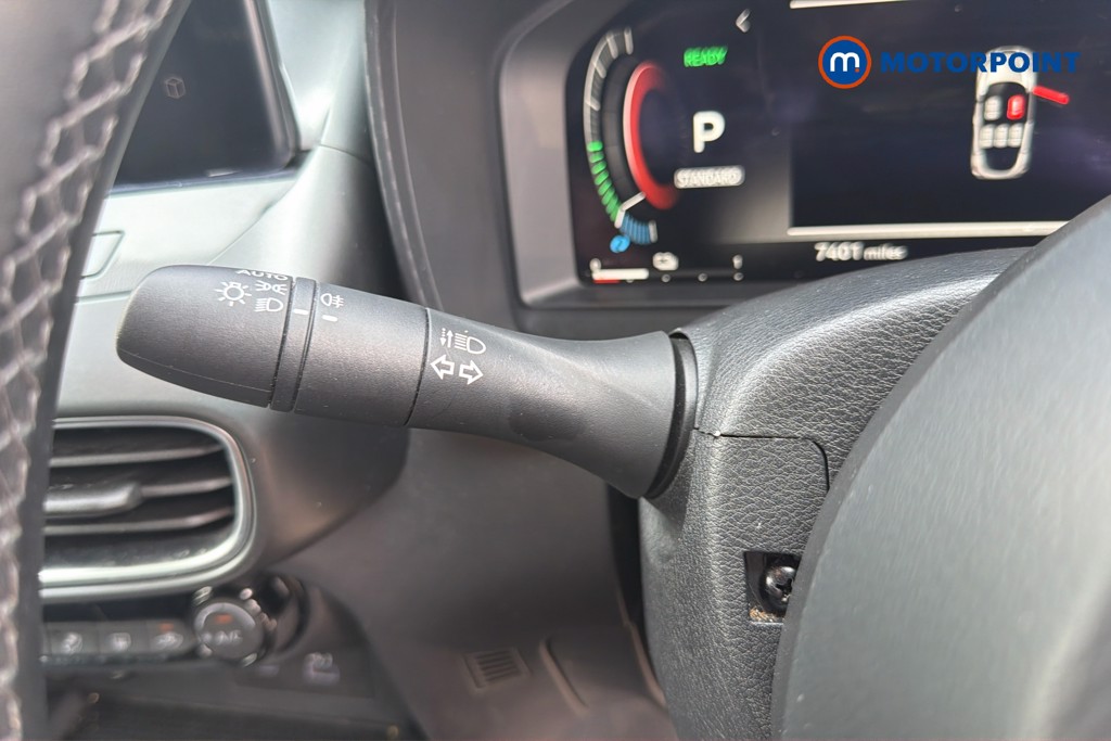 Nissan Juke N-Connecta Automatic Petrol-Electric Hybrid SUV - Stock Number (1660388) - 8th supplementary image