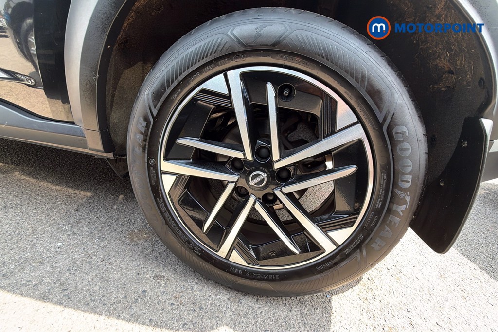 Nissan Juke N-Connecta Automatic Petrol-Electric Hybrid SUV - Stock Number (1660388) - 39th supplementary image